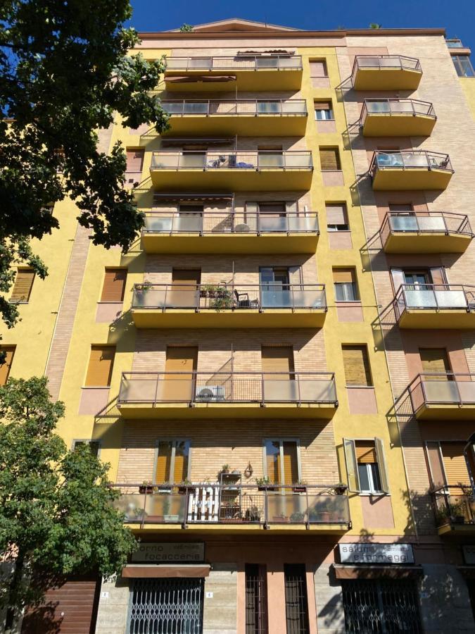 Modern City Apartment Módena Exterior foto